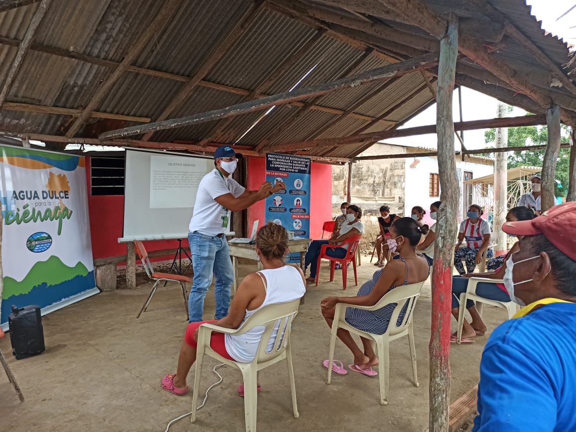 Taller de participación caño Martinica con comunidad
